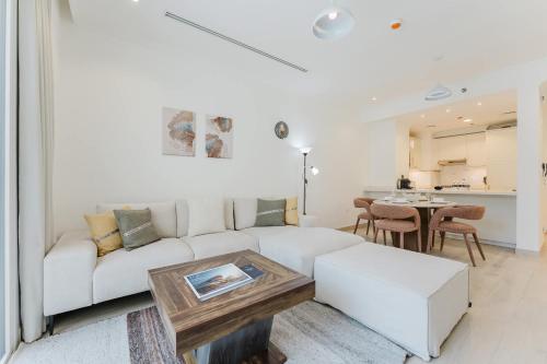 PVH - Mayas Geneva - Pool View 1BR Plus Maids Room - Near Community Park