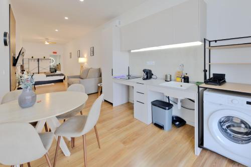 Golondrina - Modern Apt - Near Bioparc by Río Turia Apartments