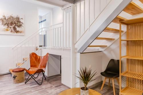 Acropolis Sunset Loft