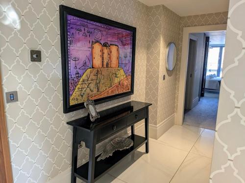 The Old Fire Station Luxury Apartment photo 15
