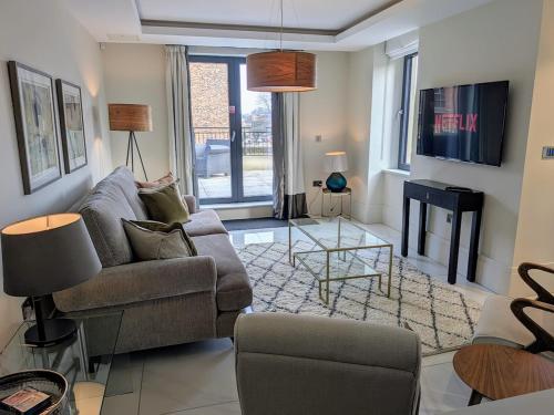 The Old Fire Station Luxury Apartment photo 3