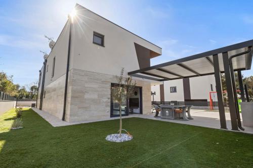 Villa MARY 1