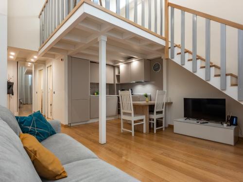Garibaldi's Nest - Modern Loft in the city center