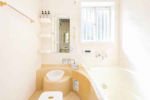 75m2 12people private house rental 8beds 8min Ikebukuro 13min Shinjuku 18min Shibuya Englishspeaking staff available