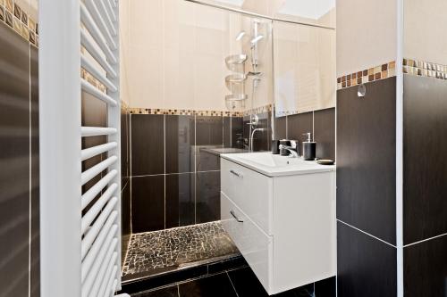 Nice Renting - ARSON - Chic & Modern Design 2-Bedroom AC Port Nice