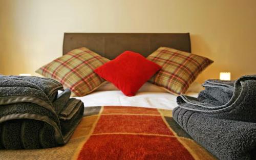 York's Grape Lane Apartments - Middle Floor photo 8