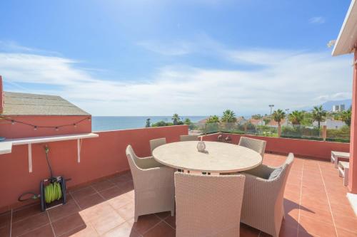 Beachfront 3BR with Direct Beach Access Marbella East