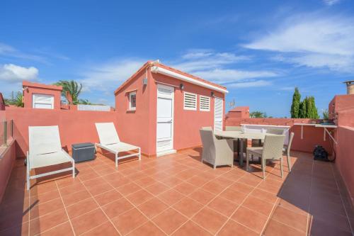 Beachfront 3BR with Direct Beach Access Marbella East