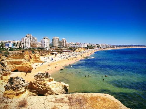 Apt FS - 20 meters from beach