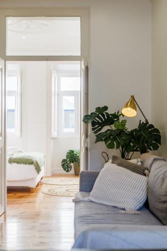 Bright & Stylish Apartment in LX Factory