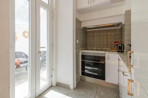 Bright & Stylish Apartment in LX Factory