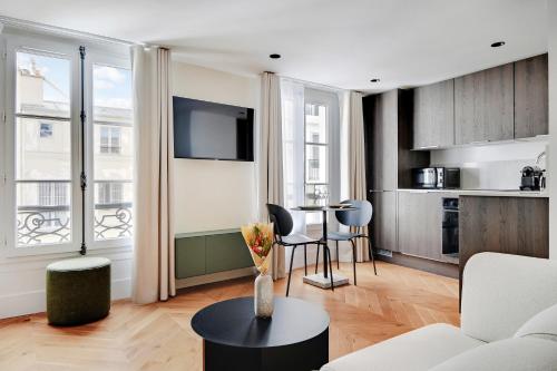 B48 Paris Haussmann