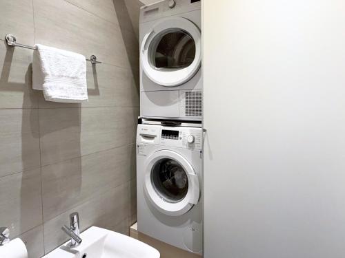 Royal Gardens Apartment photo 6