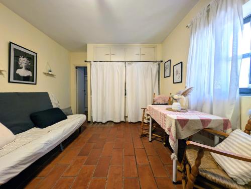 Corral del Conde - Low Cost