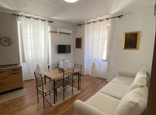 Apartment old town-Novigrad 20 m from the sea