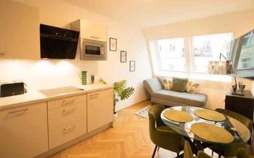 Central & Modern in Trendy Area l HG22