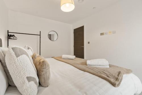 Stylish Modern 2Bed Apartment - Free Parking&Gym photo 18