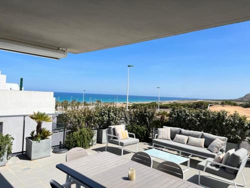 OCEAN VIEW Deluxe Apartment