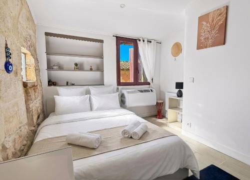Maison calme et climatisée - Proche Nîmes & Arles