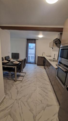 Grand T3 climatisé centre Sète 5 pers confort