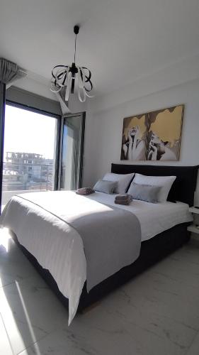 Habitat Lobby - central modern penthouse with private parking Trikala