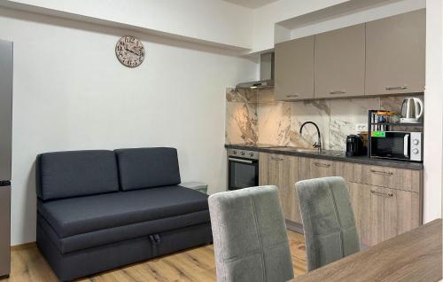 2 Bedroom Amazing Apartment In Fazana