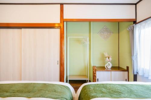Osaka Wooden House 無料駐車場付き 駅徒歩5分の静かな環境 USJ難波まで電車10分 最大6名 貸切一軒家