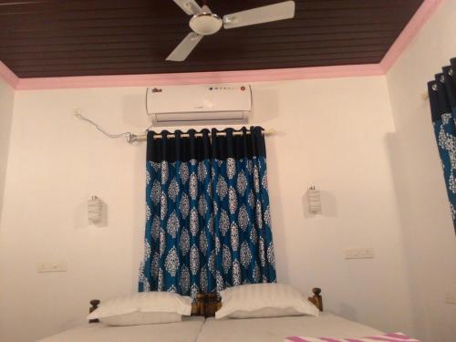 Koupelna v ubytování Marari Babu Homestay