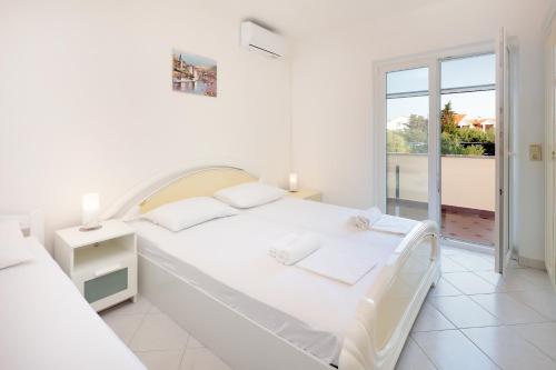 City Pool Apartments Novalja