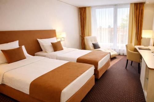 City Hotel Isar-Residenz — Photo of the whole room