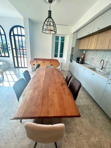 Grand Appartement 4 pièces dans Villa de charme rénovée proche plages et centre ville d'Antibes, Côte d'Azur