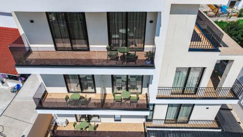 an overhead view of a building with balconies at Hotel Parid in Ksamil