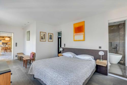 Modern Apartment - 1BR 2P - Marais République