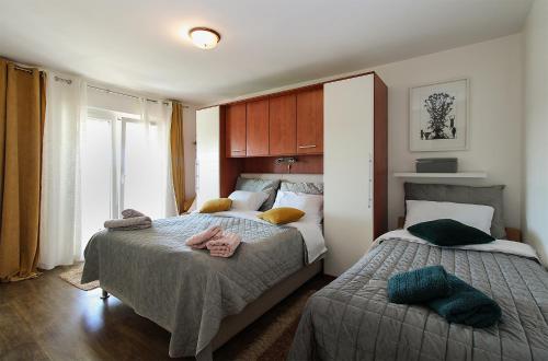 Apartments Tereza 1352