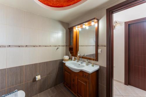 Stella di Eleni - Family House 3BR Garden Parking