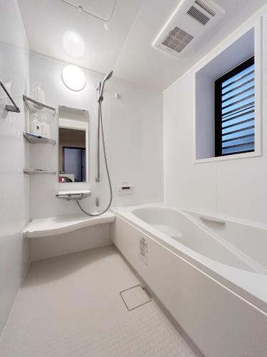 OMOYI-HOUSE Spacious 4BR Sleeps 8 in Shinjuku-Yoyogi Private 4 Floors with Big Balcony Near Gyoen Takashimaya Isetan
