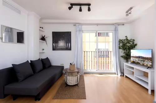 Holidays2Malaga Ventura apartment close old town