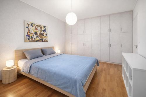 Spacious 3-Bedroom Apartment in Pagrati near Kallimarmaro