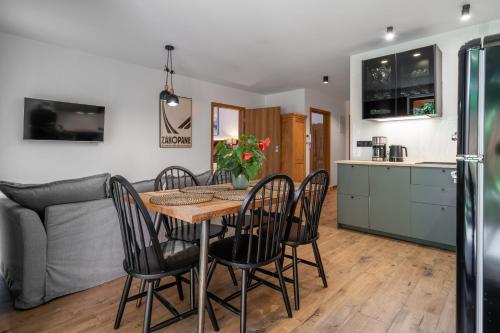 RentPlanet - Apartament Droga na Antałówkę