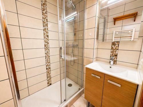 Appartement ski aux pieds pour 8 pers., Les Menuires - FR-1-452-90