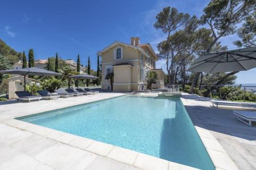 Villa les Romarins au port de Santa Lucia by Sea View Property Rental