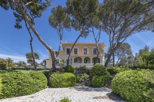 Villa les Romarins au port de Santa Lucia by Sea View Property Rental