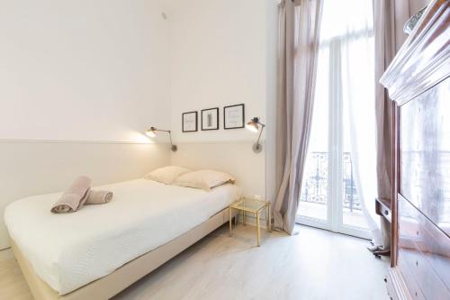 Chic and modern 65 m2 apartment-Cannes city center-1 bedroom 1 mezzanine