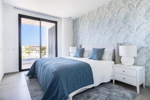 Sunlit Vista - Panoramic Balcony with Sea View