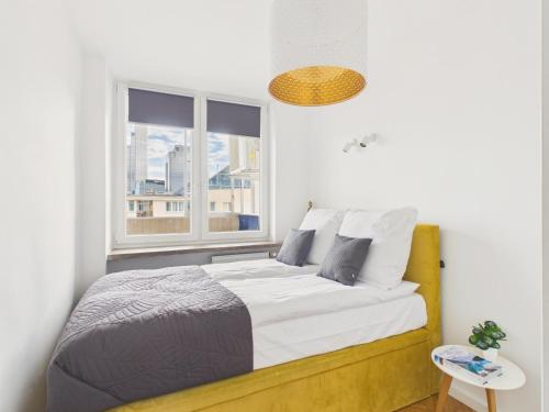 Platinum View Warsaw Apartment by Solarento