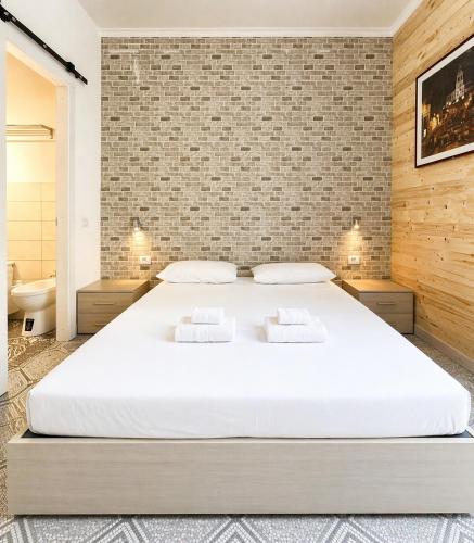 Montecitorio Boutique Room - Rome Historic Center