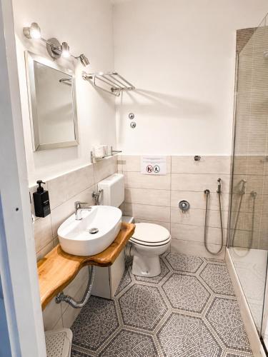 Parlamento room Historic Center Bathroom En-Suite