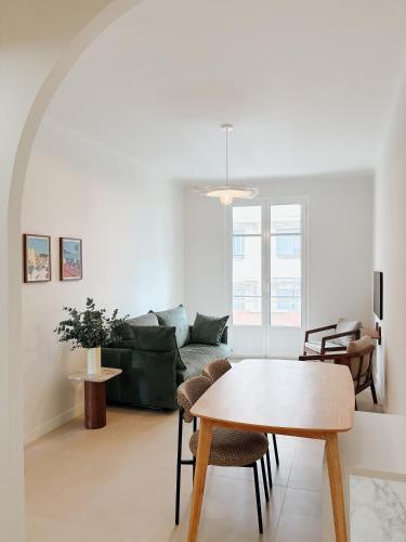 Garibaldi 2 Bedrooms, 2 Bathrooms, AC