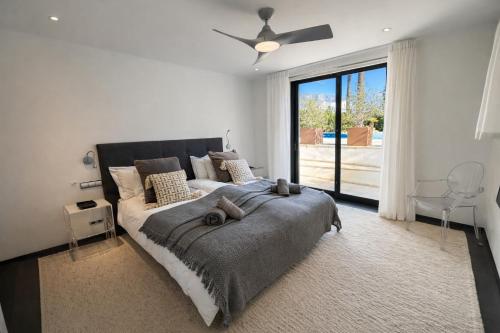 3320 Villa Karma