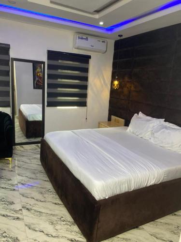 Gallery image of Havana Hotel and Suites in Benin City